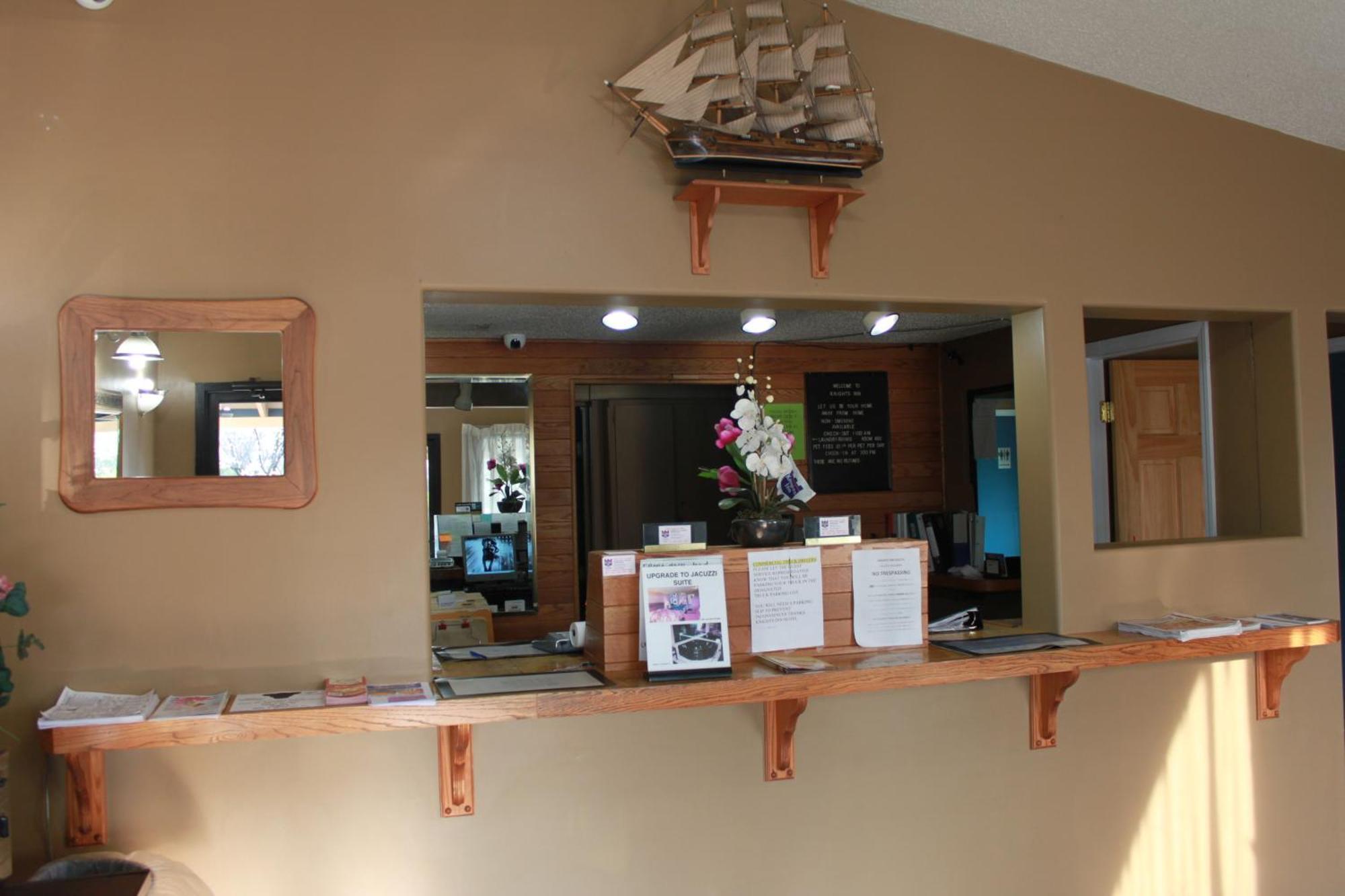 Knights Inn Indianapolis Interior photo